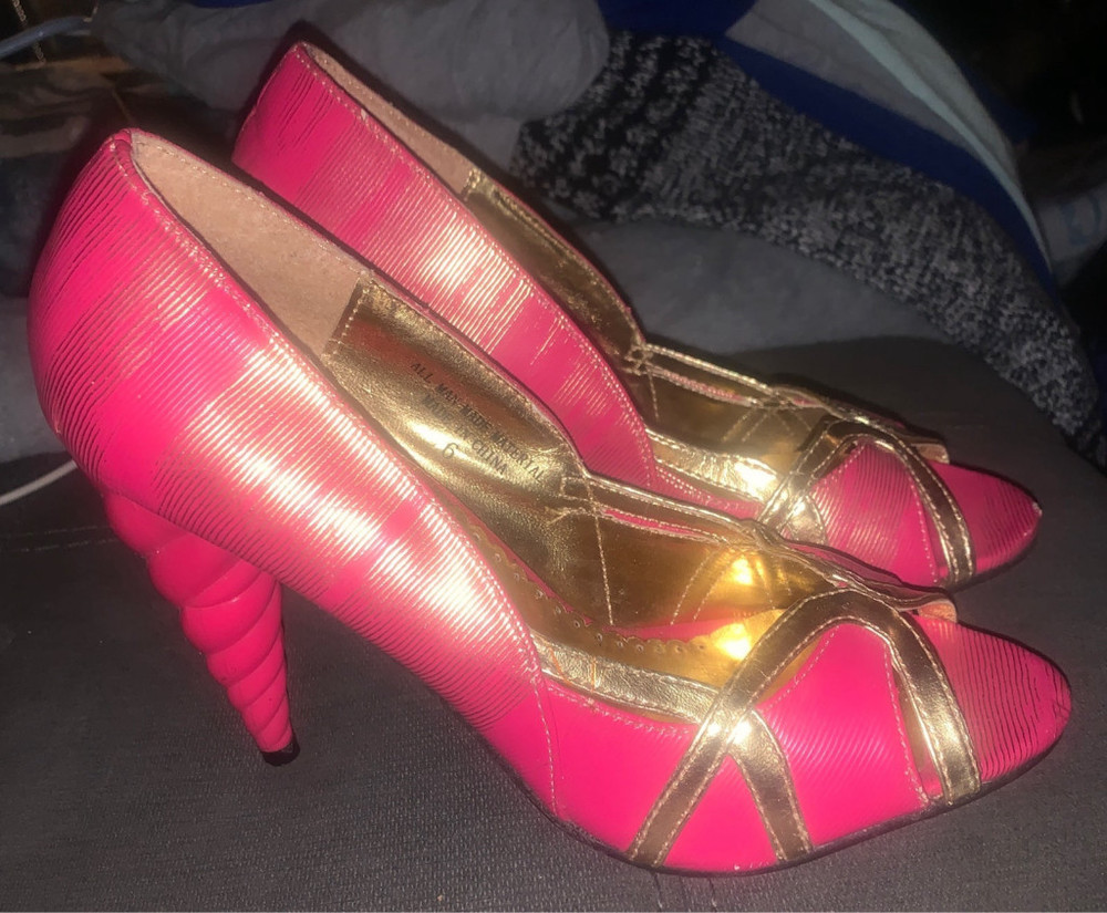 Wild Rose heels Sz 6